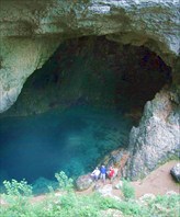 воклюз-май 2007-пещера Воклюз